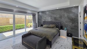 The master-bedroom - very posh